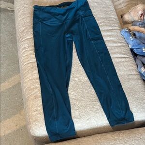 Women’s victorias secret Blue Legging capris